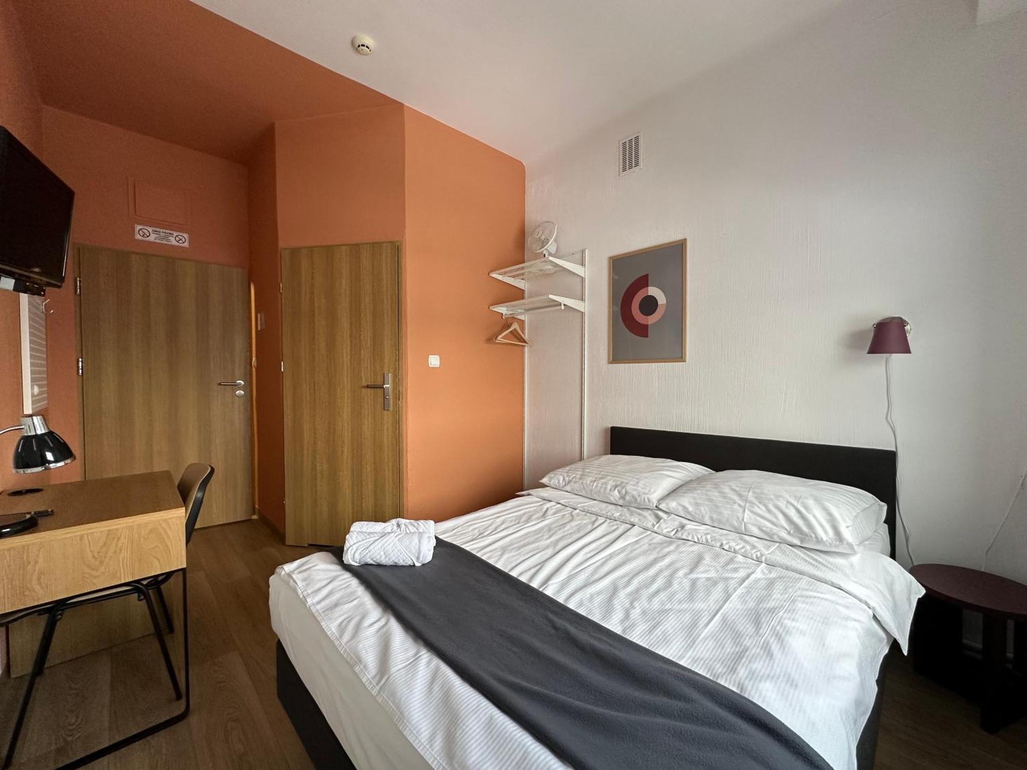 Premium Hostel & Bistro - Hostelpremium Pl Mielec Luaran gambar