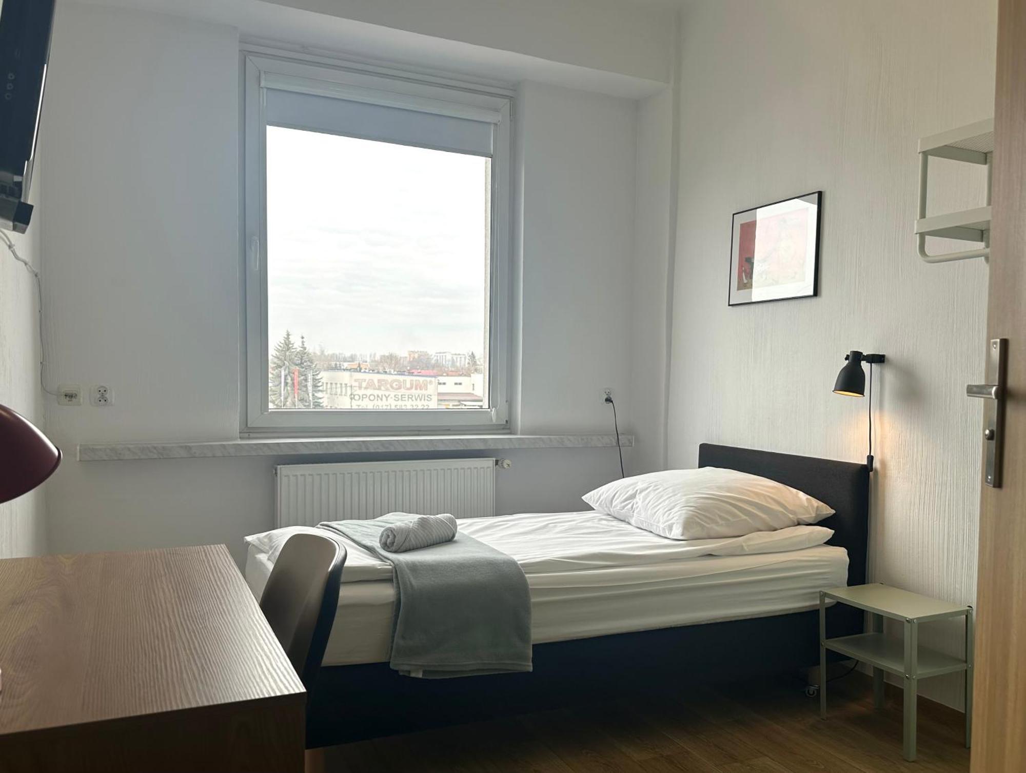 Premium Hostel & Bistro - Hostelpremium Pl Mielec Luaran gambar