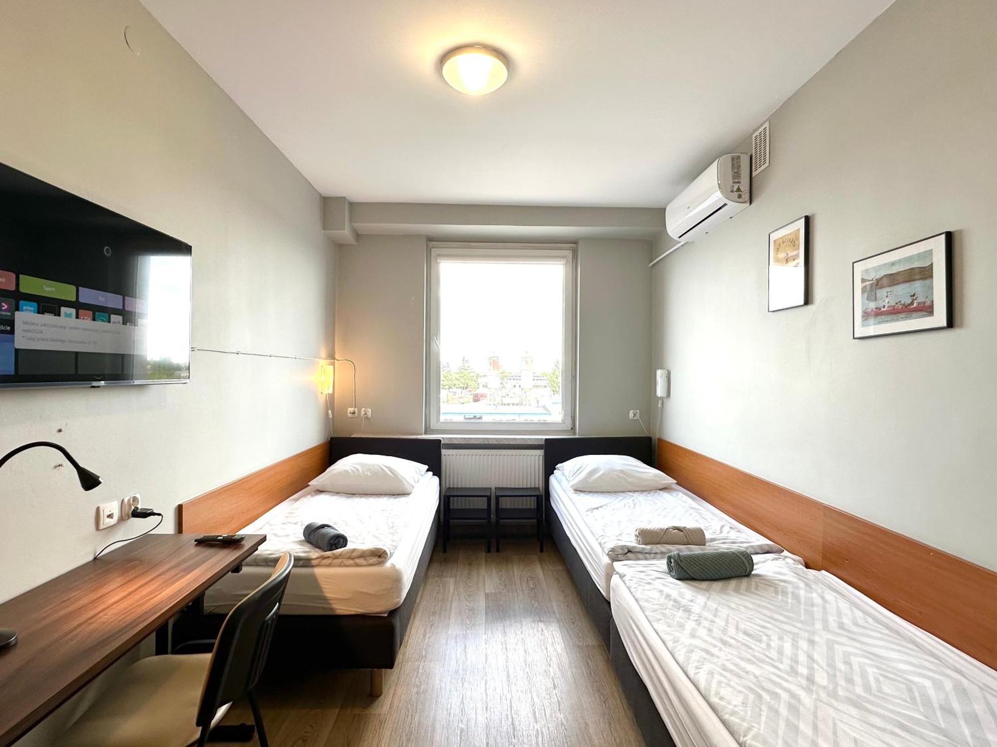 Premium Hostel & Bistro - Hostelpremium Pl Mielec Luaran gambar