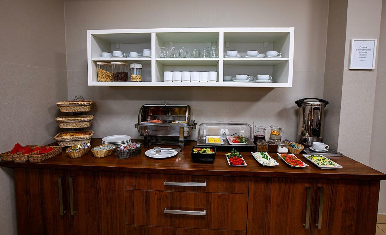 Premium Hostel & Bistro - Hostelpremium Pl Mielec Luaran gambar