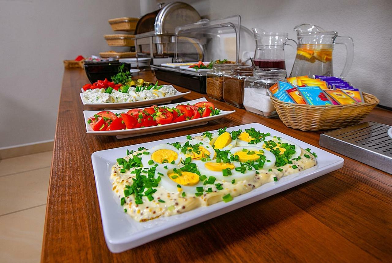 Premium Hostel & Bistro - Hostelpremium Pl Mielec Luaran gambar